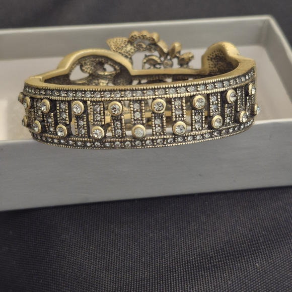 Heidi Daus Clear Swarvoski Crystals With Pearls Floral Bracelet - Picture 2 of 6